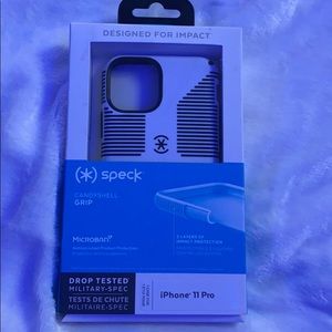 Speck IPhone 11 case